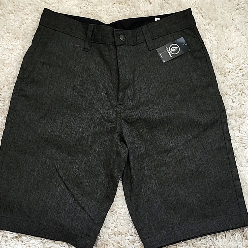 Volcom short size 29
